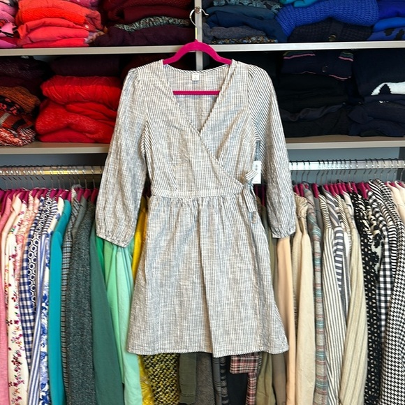 Old Navy white and navy striped long sleeve v neck wrap dress size XS NWT​ - Picture 1 of 3